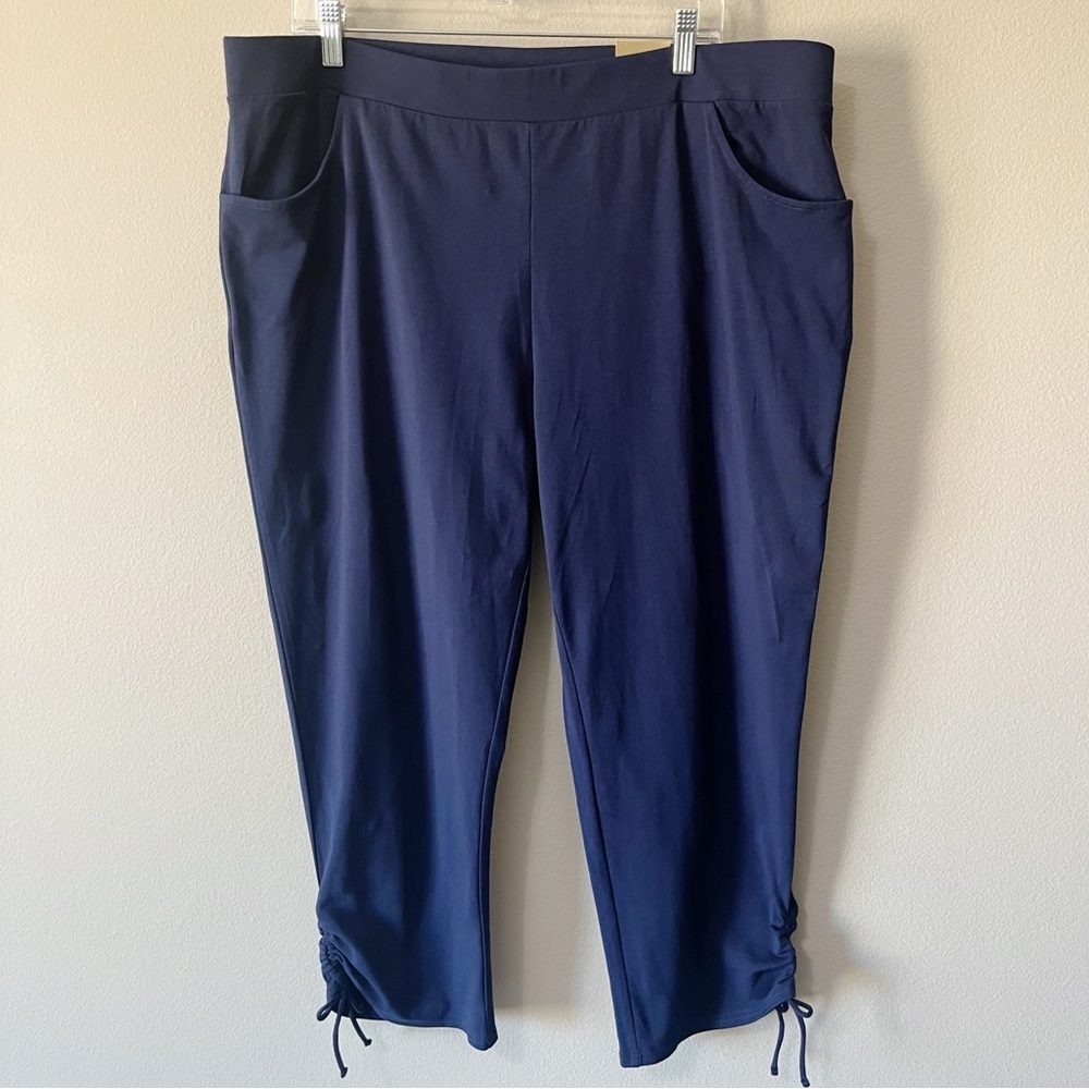Chico's NWT Weekends Sanibel Capri Crop Pants Midnight Navy Size 3 XL 16